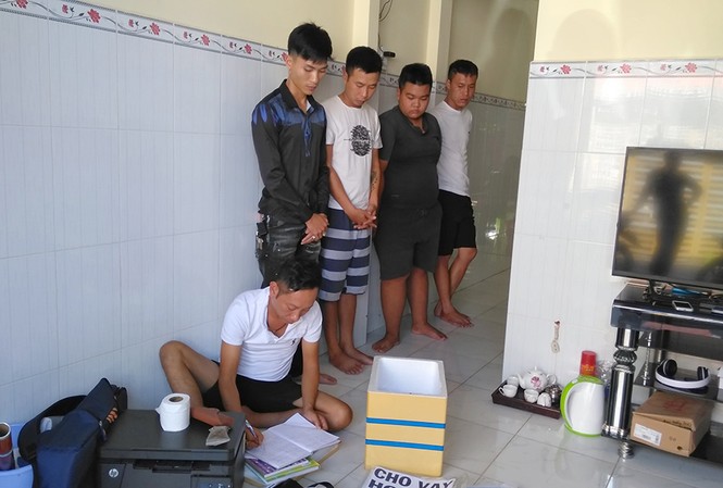 Tạm giữ 5 đối tượng từ miền ngoài vào Tiền Giang cho vay trả Nhóm đối tượng từ miền ngoài vào Tiền Giang hoạt động cho vay trả góp lãi suất cao.