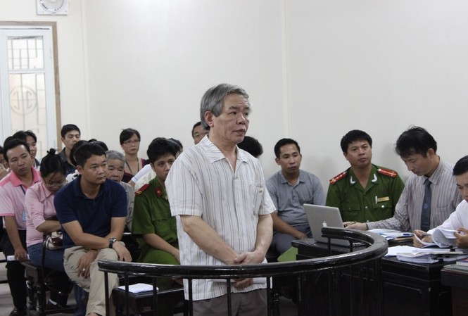 Cựu Phó tổng tập đoàn Nam Cường lừa đảo gần 70 tỷ đồng Cựu phó Tập đoàn Nam Cường tại phiên xử