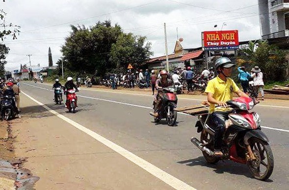 Điều tra vụ nam thanh niên chết trong tư thế treo cổ ở nhà nghỉ nhiều người theo dõi vụ việc tại nhà nghỉ Thùy Duyên