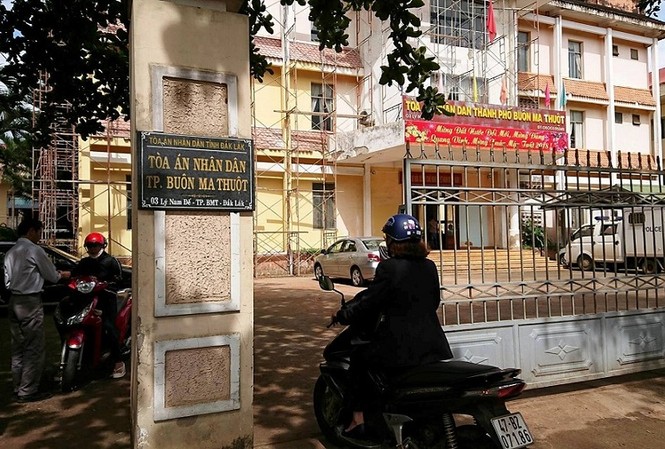 Đắk Lắk: Thư ký toà bị tố đánh đại diện nguyên đơn tại tòa Nơi làm việc của bà Hạnh