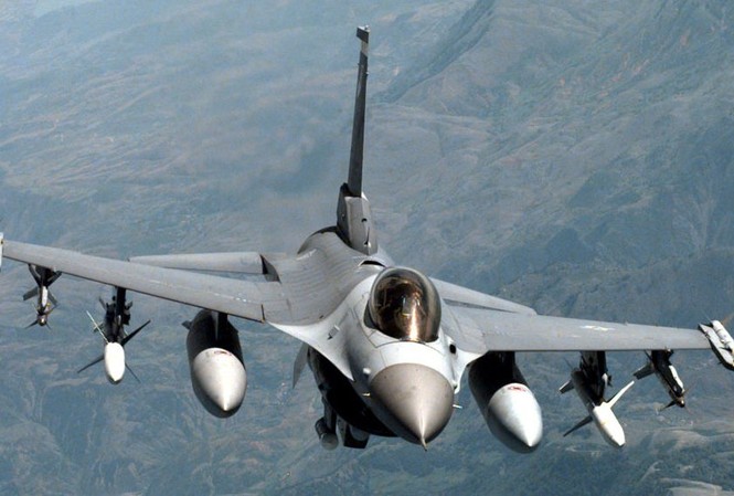 Mỹ gửi thêm chiến đấu cơ F-16 tới Hàn Quốc Mỹ gửi thêm chiến đấu cơ F-16 tới Hàn Quốc