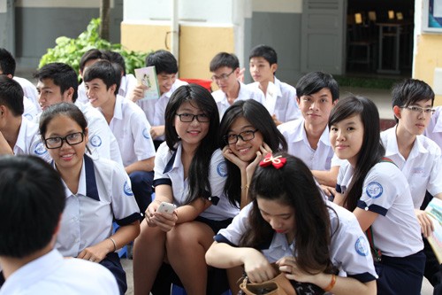 Hot boy, hot girl ở trường học Hãy cố gắng và nỗ lực phấn đấu thật nhiều để xứng đáng là hot boy, hot girl trong lòng bạn bè (ảnh mang tính minh họa) - Ảnh: Đào Ngọc Thạch