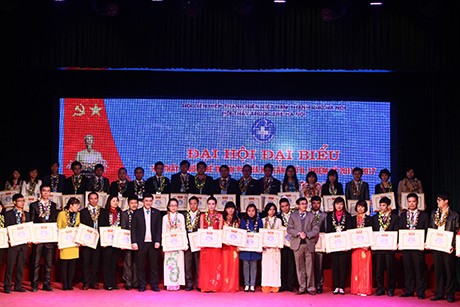 10 y bác sĩ trẻ tiêu biểu Thủ đô nhận giải thưởng Đặng Thuỳ Trâm 10 y bác sĩ trẻ tiêu biểu Thủ đô nhận giải thưởng Đặng Thuỳ Trâm