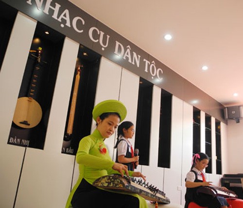 TP HCM đưa các trò chơi dân gian vào trường học TP HCM đưa các trò chơi dân gian vào trường học