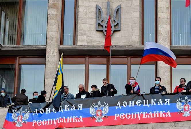 Donetsk, Lugansk sáp nhập thành “Cộng hòa Novorussia” Donetsk, Lugansk sáp nhập thành “Cộng hòa Novorussia”