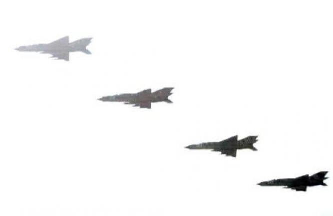 Máy bay chiến đấu NATO tới tấp đến Bulgaria Máy bay chiến đấu NATO tới tấp đến Bulgaria