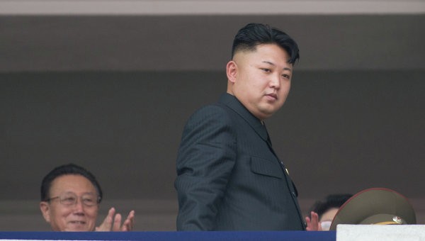 Tình báo Hàn Quốc nhận định về sức khỏe của Kim Jong-un Nhà lãnh đạo Triều tiên Kim Jong-un đã không xuất hiện trước công chúng kể từ thời điểm tham dự một buổi hòa nhạc tại Bình Nhưỡng vào đầu tháng 9/2014