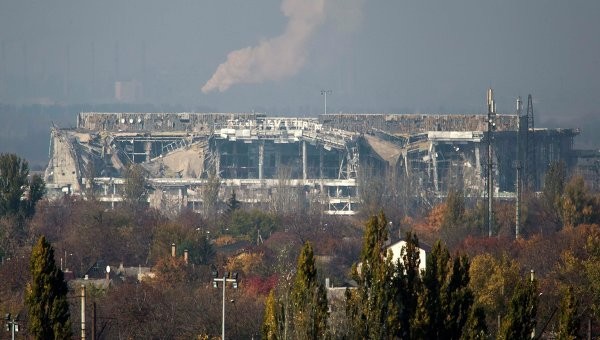 Giao tranh bùng phát dữ dội quanh sân bay Donetsk Giao tranh bùng phát dữ dội quanh sân bay Donetsk