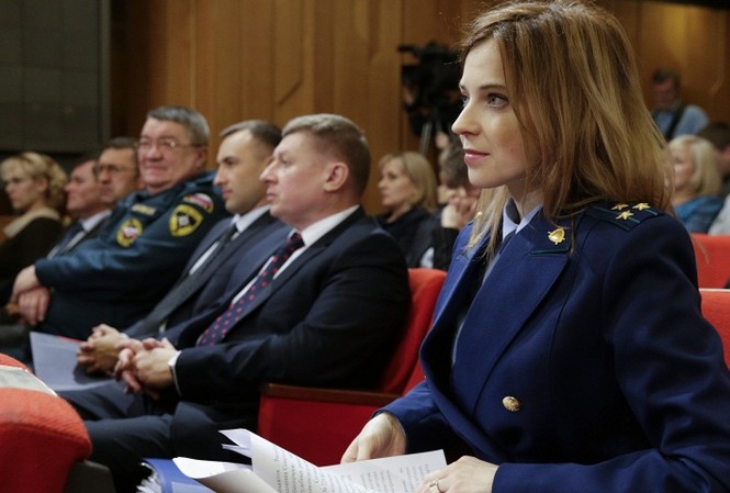 Công tố viên Crimea xinh đẹp hai lần bị ám sát hụt Công tố viên Natalia Vladimirovna Poklonskaya