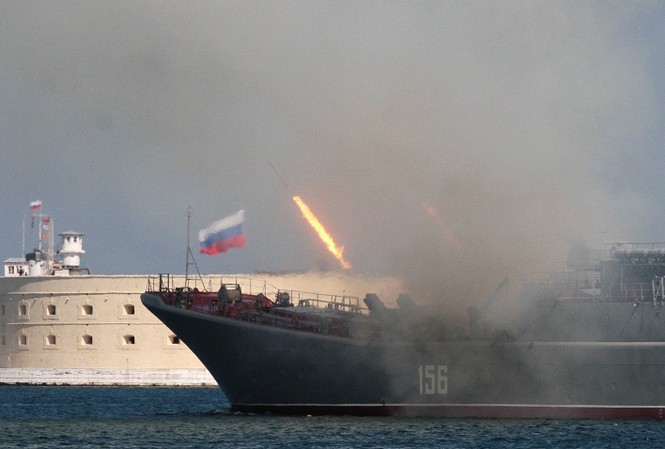 Nga hoàn thành cải tạo căn cứ hải quân tại Crimea Chiến hạm Nga tại căn cứ Hải quân ở Crimea