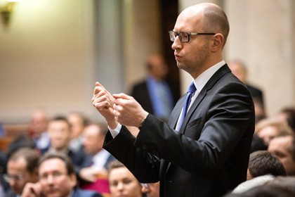 Thủ tướng Ukraine nghi ngờ kết quả cuộc gặp giữa ông Putin và Kerry Thủ tướng Ukraine Arseniy Yatsenyuk