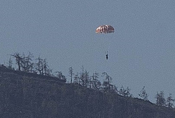 Một phi công Su-24 Nga an toàn tại căn cứ Nga khẳng định một phi công Su-24 đã an toàn tại căn cứ. Ảnh: Tass