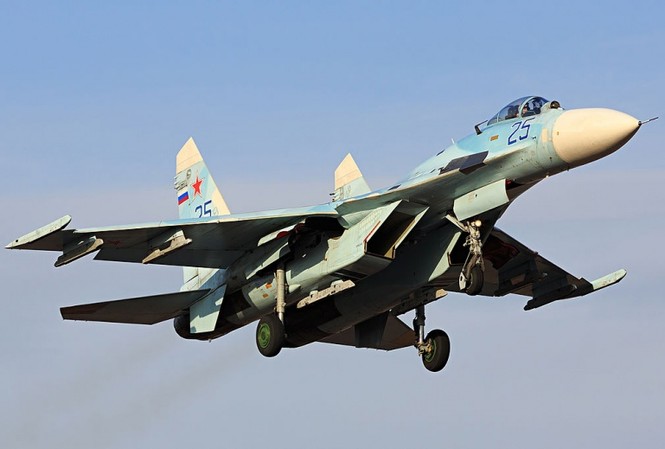 Báo Mỹ lý giải vì sao Mỹ ‘ngại’ chiến đấu cơ Su-27 của Nga Máy bay chiến đấu đa chức năng thế hệ thứ tư Su-27. Ảnh: Bộ Quốc phòng Nga