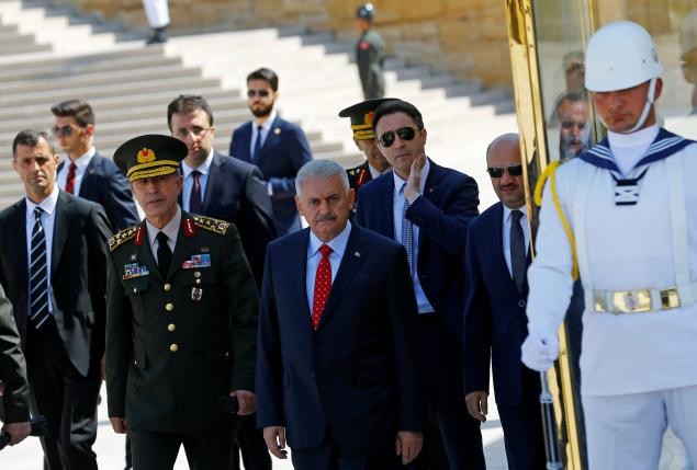 Ông Erdogan muốn kiểm soát quân đội Thổ Nhĩ Kỳ sau đảo chính Ảnh: Reuters
