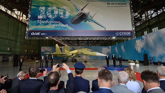 Tiêm kích - ném bom Su-34 đạt mốc 100 chiếc Nga đã xuất xưởng 100 chiếc tiêm kích - ném bom Su-34. Ảnh: RIA Novosti