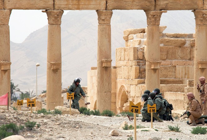 Nga chặn đứng cuộc tấn công của IS nhằm vào Palmyra Ảnh: Interfax