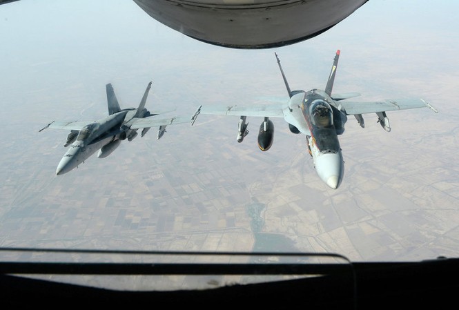 Vừa ngừng bắn, hoà bình Syria lại có nguy cơ đổ vỡ Thoả thuận hoà bình Syria đứng trước nguy cơ đổ vỡ sau cuộc không kích của Mỹ hôm 17/9. Ảnh: AP