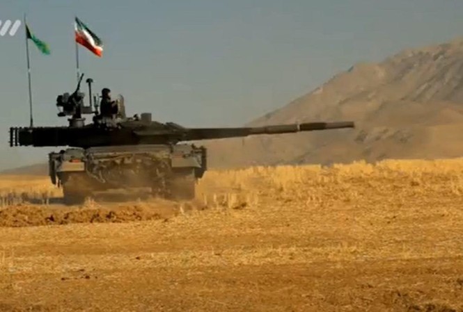 Iran sắp trình làng xe tăng và trực thăng nội địa Ảnh: RIA Novosti