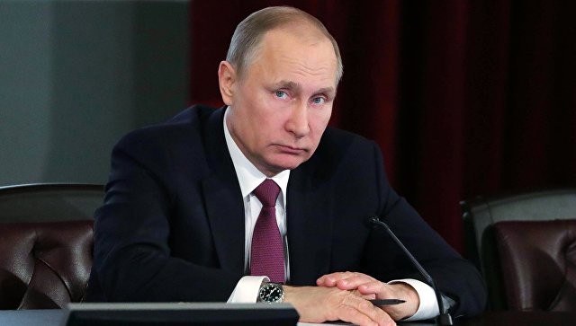 Ông Putin bất ngờ sa thải 10 tướng Ảnh: RIA Novosti