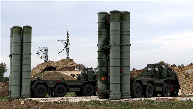 THẾ GIỚI 24H: Syria mua hệ thống phòng không Nga để chặn Mỹ tấn công Hệ thống phòng không S-400 của Nga. Ảnh: Tass