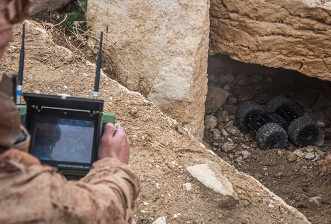 Nga thử nghiệm robot ‘bọ hung’ và camera hình cầu ở chiến trường Syria Nga thử nghiệm robot ‘bọ hung’ và camera hình cầu ở chiến trường Syria