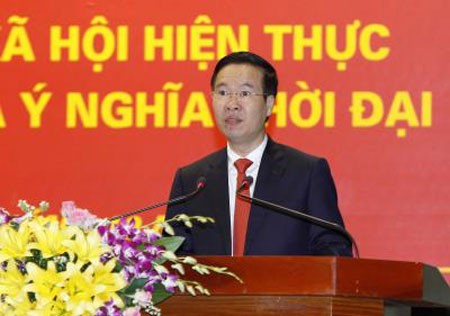 Giá trị lịch sử và ý nghĩa thời đại Đồng chí Võ Văn Thưởng, Trưởng Ban Tuyên giáo Trung ương phát biểu khai mạc. Ảnh: Văn Điệp - TTXVN