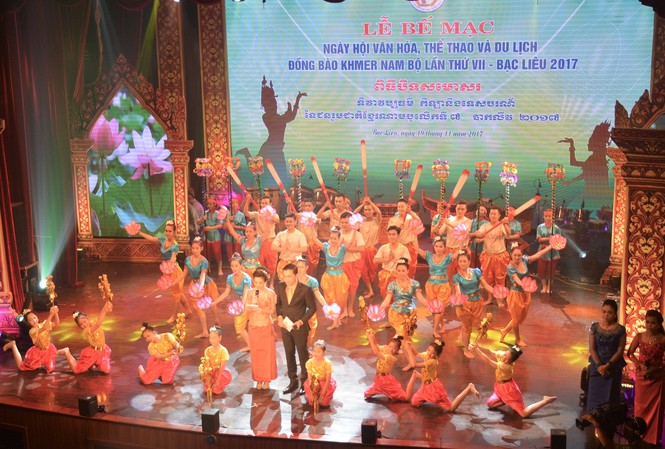 Bế mạc Ngày hội Văn hóa Khmer Nam bộ Ảnh: Nguyễn Tiến Hưng