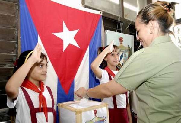 THẾ GIỚI 24H: Chủ tịch Cuba sẽ thôi chức vào tháng 2/2018 Ảnh: Cubanosporelmundo