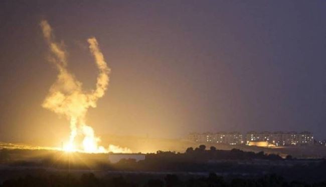 Quân đội Israel phá hủy đường hầm khổng lồ xuyên biên giới từ dải Gaza Ảnh: AP