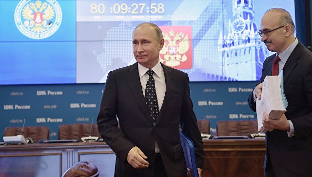 Thủ tục đăng ký tranh cử tổng thống của ông Putin diễn ra 15 phút Ảnh: RIA Novosti