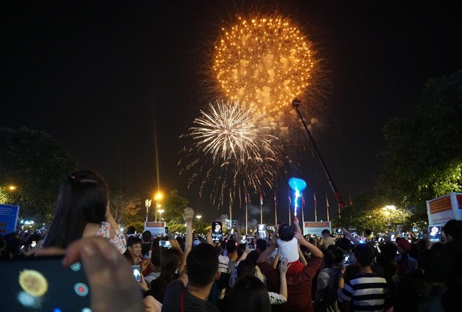 Việt Nam bước sang năm mới 2018 Việt Nam bước sang năm mới 2018