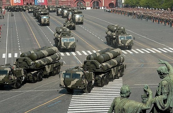 Báo Mỹ gọi ‘rồng lửa’ S-400 là vũ khí thay đổi cuộc chơi Ảnh: Tass