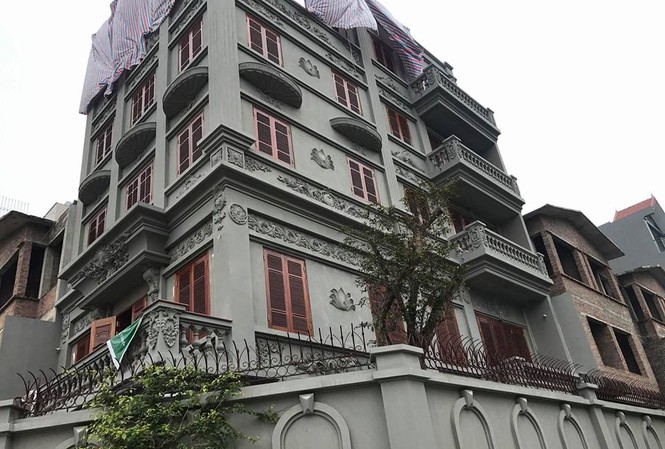 Hà Nội giám sát dỡ công trình vi phạm của gia đình ông Hóa Hà Nội giám sát dỡ công trình vi phạm của gia đình ông Hóa