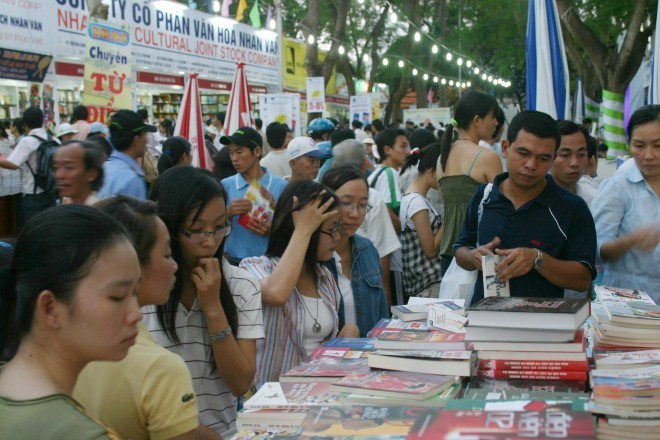 Bản tin Tháng Thanh niên 2018: Tìm động lực cho văn hóa đọc Bản tin Tháng Thanh niên 2018: Tìm động lực cho văn hóa đọc