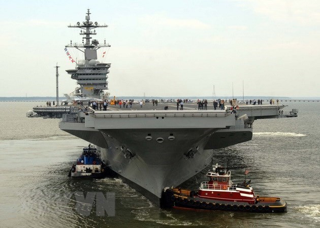 Tàu sân bay Mỹ diễn tập cùng chiến hạm Nhật Bản trên Biển Đông Tàu sân bay USS Carl Vinson. (Ảnh: AFP/TTXVN)