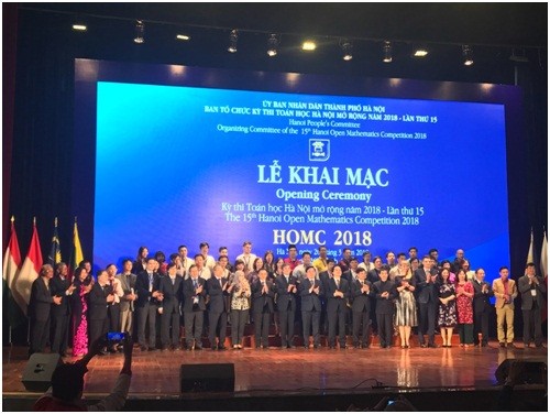 Bản tin Tháng Thanh niên 2018: Khai mạc kỳ thi Toán học Hà Nội mở rộng Bản tin Tháng Thanh niên 2018: Khai mạc kỳ thi Toán học Hà Nội mở rộng