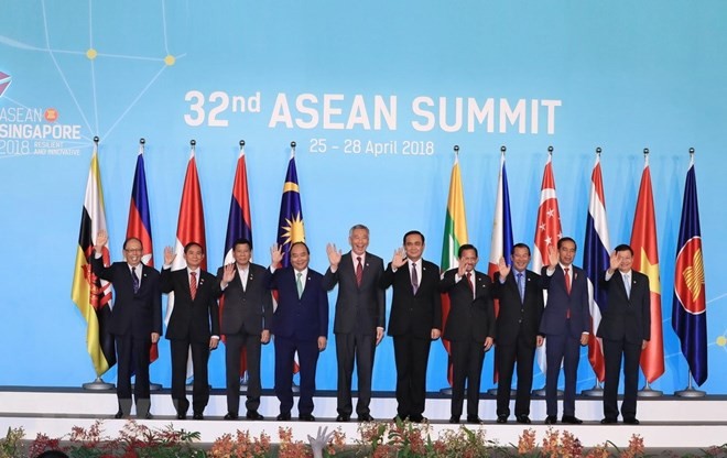 Thủ tướng kết thúc chuyến thăm Singapore và dự Hội nghị Cấp cao ASEAN hủ tướng Nguyễn Xuân Phúc dự Phiên khai mạc Hội nghị Cấp cao ASEAN lần thứ 32. (Ảnh: Thống Nhất/TTXVN)