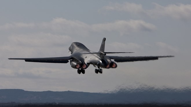 Mỹ tạm ngừng hoạt động toàn bộ máy bay ném bom tàng hình B-1 Máy bay ném bom chiến lược B-1B Lancer. (Nguồn: Boeing)