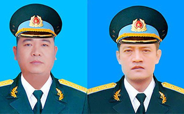 Truy thăng quân hàm hai phi công Su-22 hy sinh khi làm nhiệm vụ Hai phi công Khuất Mạnh Trí (ảnh phải) và Phạm Giang Nam được truy thăng quân hàm.