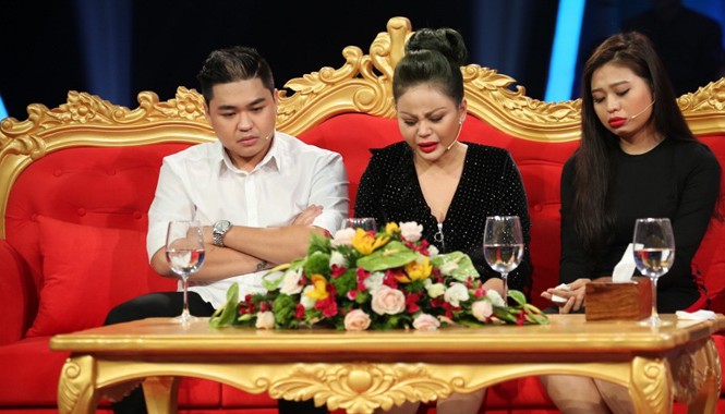 Lê Giang nói gì khi bị chồng cũ Duy Phương khởi kiện? Lê Giang và 2 con