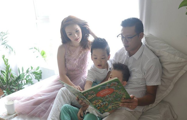 Đan Lê trải lòng chuyện thường xuyên phải sống xa Khải Anh Gia đình Đan Lê - Khải Anh