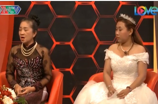 Showbiz 12/3: Nữ diễn viên 62 tuổi đi đánh ghen giùm con dâu Cặp mẹ chồng- nàng dâu này đã có 18 năm gắn bó với nhau