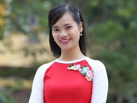 Cô giáo trẻ nhờ cộng đồng mạng tìm ân nhân 14 năm trước 14 năm qua, Đỗ Ngân luôn mong gặp lại ân nhân cứu mạng mình.