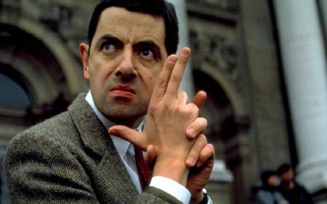 Mr Bean: Tay chơi nghiện đua xe, U70 có bạn gái đáng tuổi con Mr Bean: Tay chơi nghiện đua xe, U70 có bạn gái đáng tuổi con