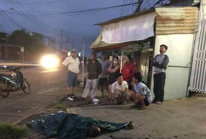 Nam thanh niên gục chết sau hàng loạt tiếng súng Hiện trường vụ án mạng