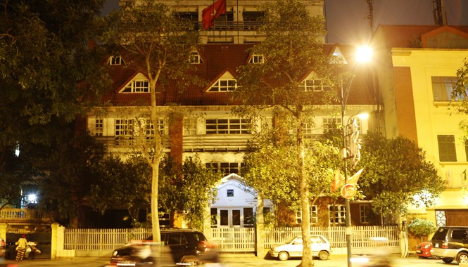 Vụ nhà công 35 Điện Biên Phủ: Cần sớm thu hồi, xử lý nghiêm Thành phố Hà Nội kiến nghị cần sớm thu hồi nhà 35 Điện Biên Phủ. Ảnh: Hồng Vĩnh.