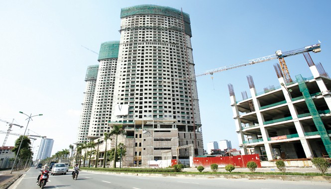 Gói 50.000 tỷ đồng cho bất động sản: Sợ vết xe đổ Khu chung cư Văn Phú - Hà Đông - Hà Nội vẫn đang trong quá trình xây dựng dang dở. Ảnh: Ngọc Châu.