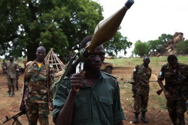 Lính Nam Sudan thực hiện “tháng cưỡng hiếp” Tháng 12/2013, chiến sự bùng phát ở Nam Sudan, quốc gia non trẻ nhất thế giới, khi Tổng thống Salva Kiir cáo buộc cấp phó Riek Machar âm mưu đảo chính.