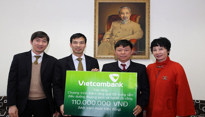 Tặng quà thương bệnh binh, cựu TNXP dịp Tết Tặng quà thương bệnh binh, cựu TNXP dịp Tết