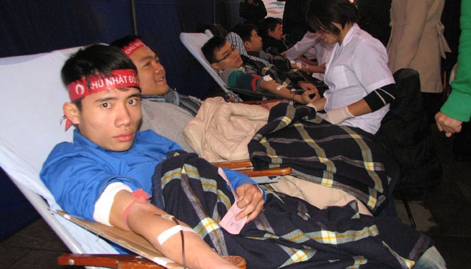Mỗi cán bộ Đoàn là tấm gương sáng để giáo dục Tình nguyện là một trong những hoạt động có tính giáo dục hiệu quả nhất.